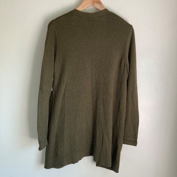 New Old Navy women’s cardigan - Picture 3 of 6